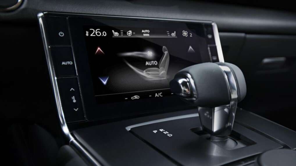 Bezahlbares Elektroauto: Mazda MX-30 mit gegenläufigen Türen vorgestellt