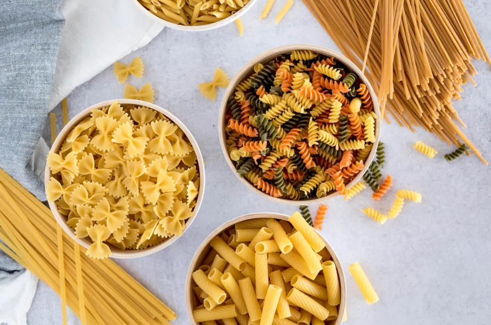 Wie lange man Pasta im Schnellkochtopf kochen sollte: Vollständiger Leitfaden